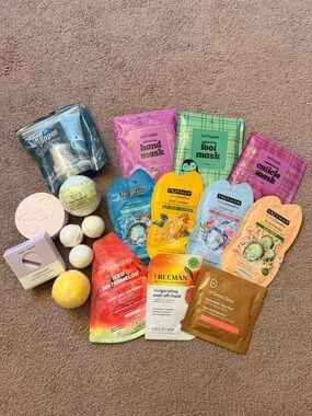 Freeman & Mixed Brands Bath & Body Mask and Spa Set - Assorted Colors